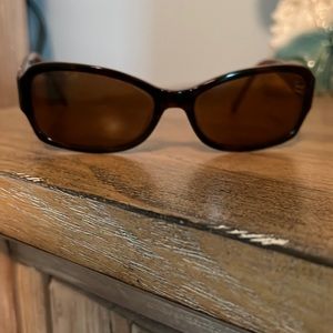 Guess tortoise shell prescription sunglasses (lenses can be removed)